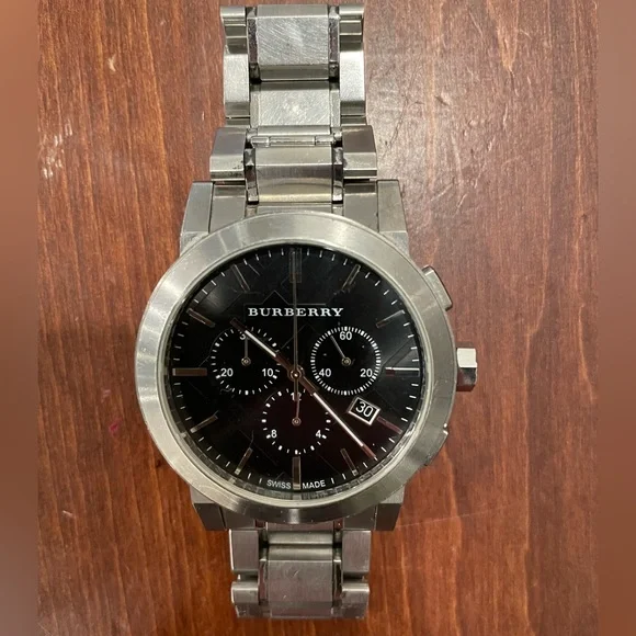 Accessories | Mens Burberry Watch Excellent Condition | Poshmark display picture 2